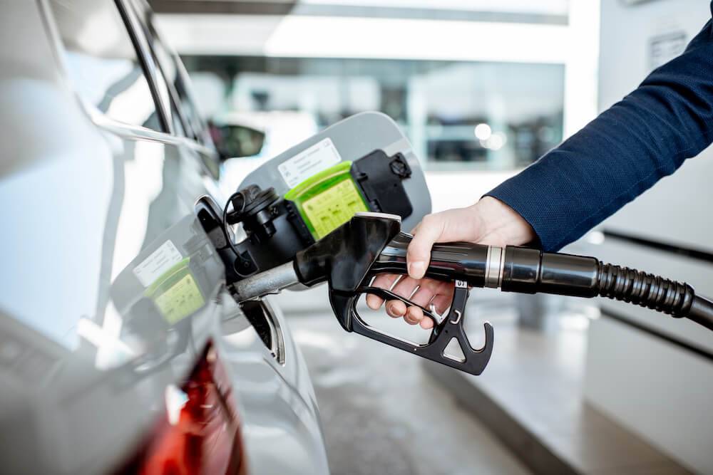 auto tanken zur vorbereitung von langer standzeit auto tanken zur vorbereitung von langer standzeit