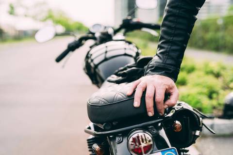 Motorrad mit Auto transportieren