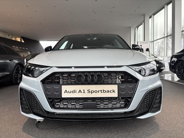 Audi A1 Sportback 40 TFSI S line 152kW S tronic Sonderkondition *