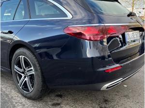 Mercedes-Benz E 200 T d Avantgarde Panorama Digital-Light AHK
