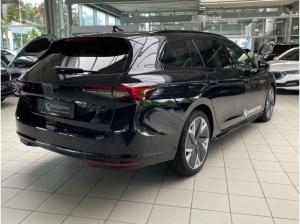Skoda Superb Combi Sportline 2,0 TDI 7-Gang-DSG 4x4 sofort verfügbar