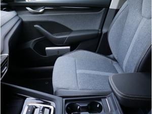 Skoda Octavia Combi 2.0 TDI DSG Balance AHK LED NAVI *884*
