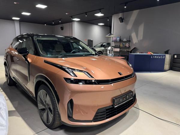 LYNK & Co 08 MORE / 200KM Elektrisch / Gewerbe / Alle Farben! *