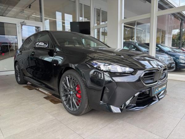 BMW 135 M135 XDRIVE AHK+PANO+360GRAD+HEAD-UP+VOLL LED