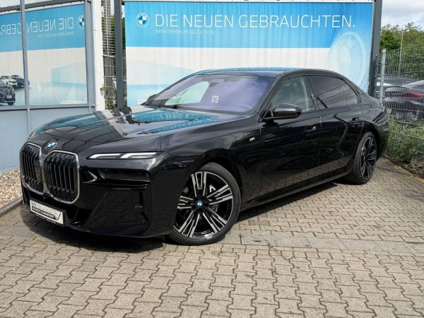 BMW 740 740d xDrive M Sport PanoSky StHzg B&W Autobahnas.