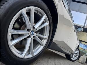 BMW X3 20 xDrive AdapLED DA+ PA+ AHK HuD H/K 19 LM