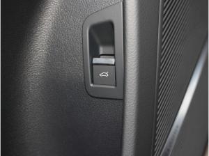 Audi RS Q8 SUV tiptronic