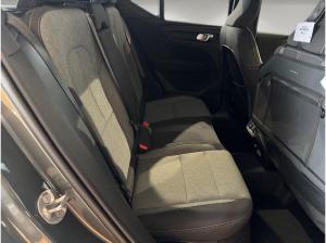 Volvo XC40 B3 Mild-Hybrid Benzin Plus Dark