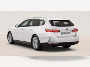 BMW i5 eDrive40 | Raum trifft Innovation