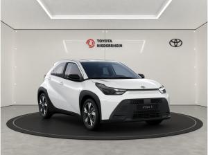 Toyota Aygo X 5-Türer Active + SITZHEIZUNG 1,5 l Hybrid GEWERBEDEAL
