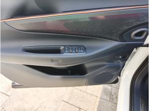 LYNK & Co 08 Core PHEV ALLE FARBEN G