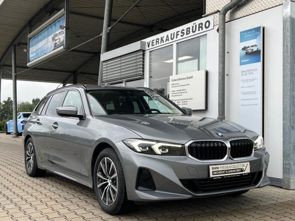 BMW 320 320i Touring AHK/HUD/360 Finanzierung ab 1,49%
