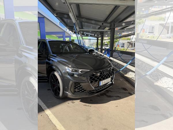 Audi RS Q8 | Sportabgas | 23” | HUD | Winterräder