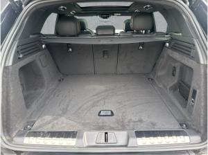 Land Rover Range Rover Sport D300 Dynamic SE HUD Luftfederung AD Niveau AHK-el. klappb. El. Panodach