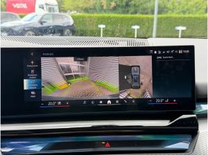 BMW i5 eDrive40 MSportPro HUD PANO DAProf AHK