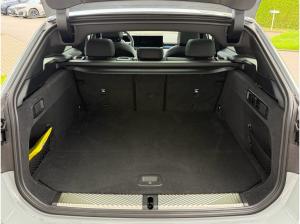 BMW i5 eDrive40 MSportPro HUD PANO DAProf AHK