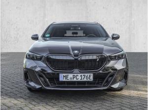 BMW i5 eDrive40 / M Sport HUD PANO ACC RFK NAVI LED