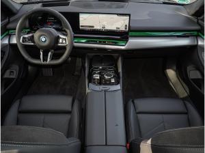 BMW i5 eDrive40 / M Sport HUD PANO ACC RFK NAVI LED