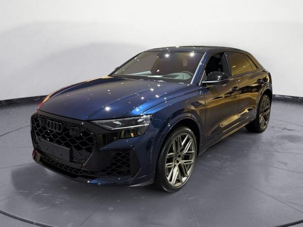 Audi RS Q8 (4MT)