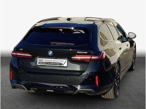 BMW i5 xDrive40 Touring Pano* LED* SHZ* AHK*