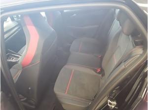 Volkswagen Golf GTI Clubsport 2.0 TSI 221kW 7-Gang DSG - Black Style GTI -Performance-Paket / inkl. Winterräder und
