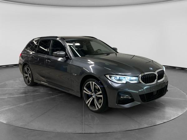 BMW 330 Touring Plugin-Hybrid xDrive M-Sport Aut. - inkl. Haustürlieferung