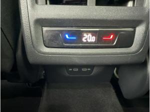 Volkswagen Golf VIII 1.4 eHybrid DSG Style Parklenkassistent