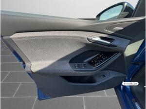 Audi Q6 e-tron S line performance HUD Panorama B&O