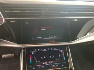 Audi Q8 50 TDI quattro AHK Matrix HUD DCC Pano