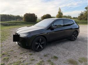 BMW ix xDrive 50