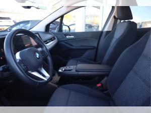 BMW 220 i Active Tourer/AHK/RFK/Komfortzugang/Adapt. LED/Fernlichtassistent/Active Guard/ISOFIX