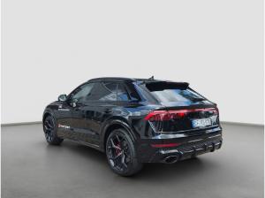 Audi RS Q8 (4MT)