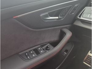 Audi RS Q8 (4MT)