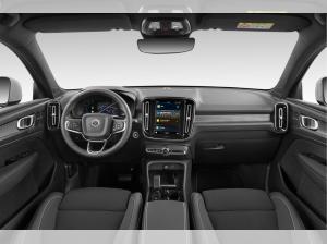 Volvo XC40 B4 FWD in Plus- & Ultra-Variante (auch als Black Edition vorhanden)