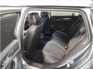 Volkswagen Passat Variant Elegance 1.5 TSI eHybrid DSG  -  Pano HUD Matrix-LED AHK Navi Area View SHZ v+h PDC IQ.Drive
