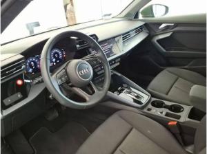 Audi A3 Limousine 35 TFSI, S-tronic, 8fach bereift Anschlussgarantie bis März 2026