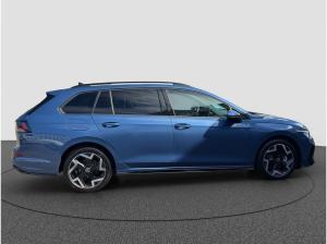 Volkswagen Golf VIII Variant 2.0 TDI DSG R-Line A / SOFORT VERFÜGBAR !