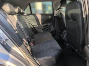 Volkswagen T-Roc Style 1.5 l TSI DSG AHK Massagefunktion